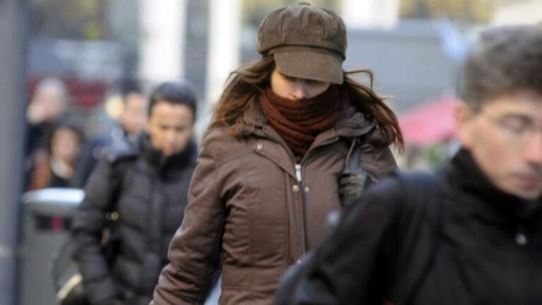 frio-gente-abrigada-clima-761206