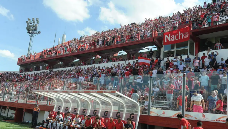 1200x680_sin-colectivos-san-martin-salta-estricto-operativo-seguridad-espera-hinchas-tucumanos-1137138-230742