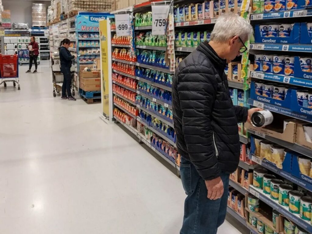 gondola-de-supermercado-2074267