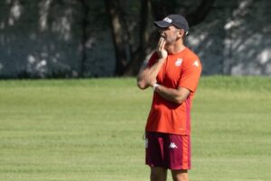 enfocado-andres-yllana-comando-regreso-practicas-complejo-jornada-tuvo-cuatro-incorporaciones-regreso-caco-garcia-1119175-210356