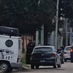 un-patrullero-de-la-policia-de-santiago-del-estero-en-la-zona-donde-ocurrio-el-hecho-foto-el-liberal-BPKRNVHGEJBSBKDNJSDFKBX4FM