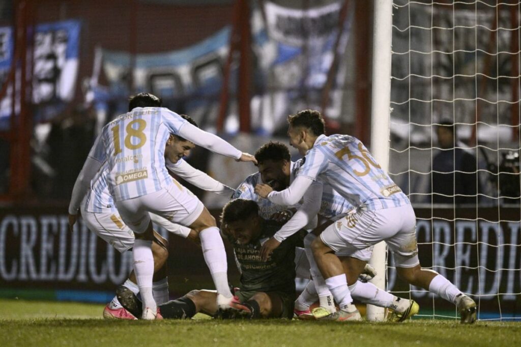 a-semis-plantel-celebra-clasificacion-luis-ingolotti-uno-heroes-jornada-1154337-215224