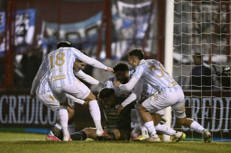 a-semis-plantel-celebra-clasificacion-luis-ingolotti-uno-heroes-jornada-1154337-215224