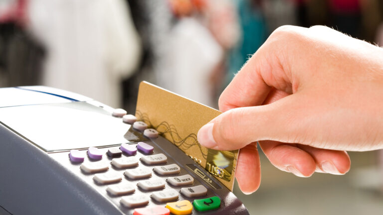 pago-tarjeta-credito-2223355